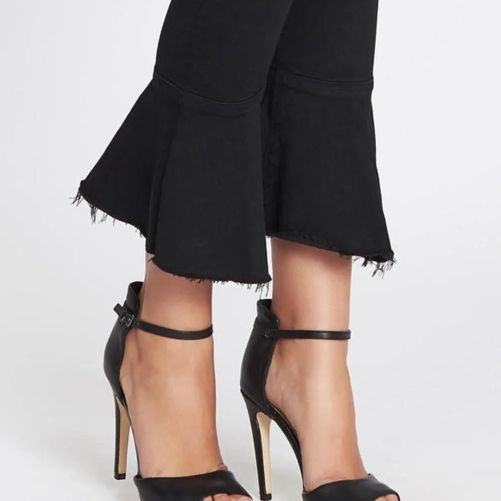 Mother The Cha Cha Fray Black Denim ‘Not Guilty’ Wash
